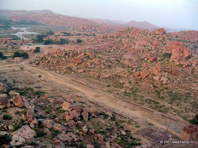 Hampi have many hilltop vantage points for photography. The view of Sule Bazar is from the Matunga hilltop.