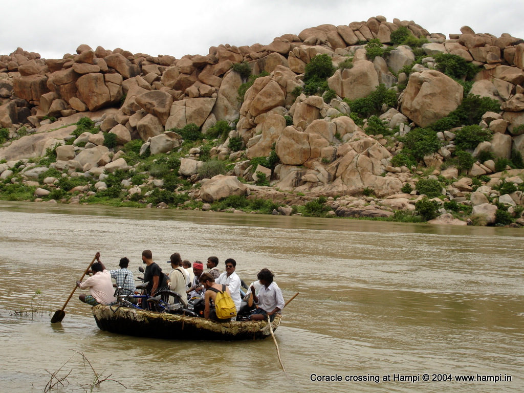 Coracle crossing to Anegondi from Hampi