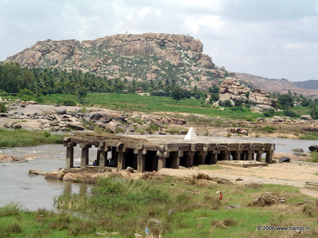 This is a small open pillared pavilion with whitewashed top dedicated to the legendary poet Purandaradasa who lived in Hampi. Seen in the backdrop is the Anjanadri hill