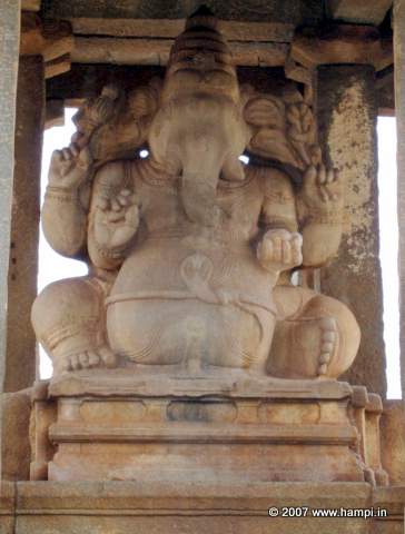 Sasivekalu Ganesha in Hampi