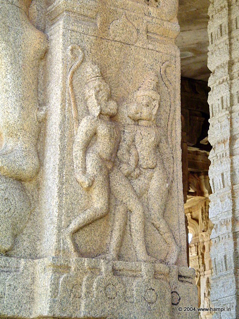 Vali and Sugreeva fighting. Image on the pillars of Vittala Temple
